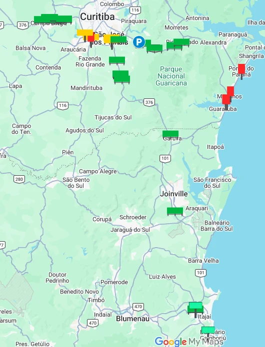 Mapa de Google con los paneles Carreteras instalados entre Curitiba, el litoral de Paraná, Joinville e Itajaí